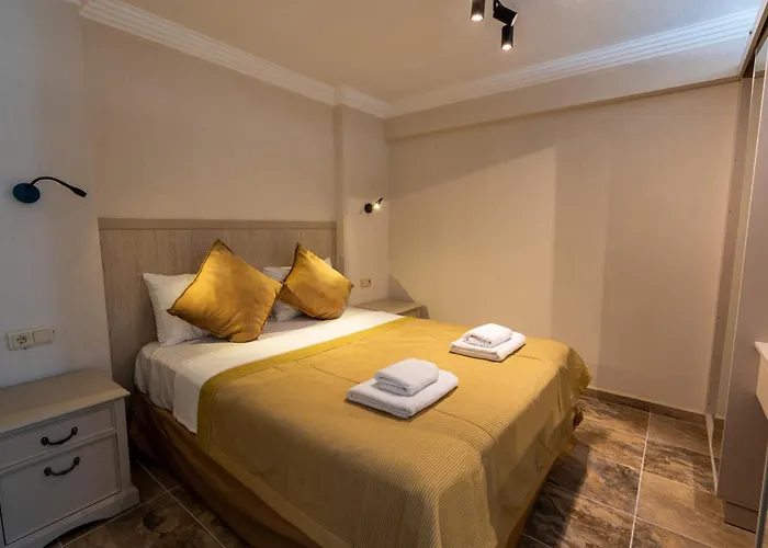 Uliv & Hotel Ayvalı